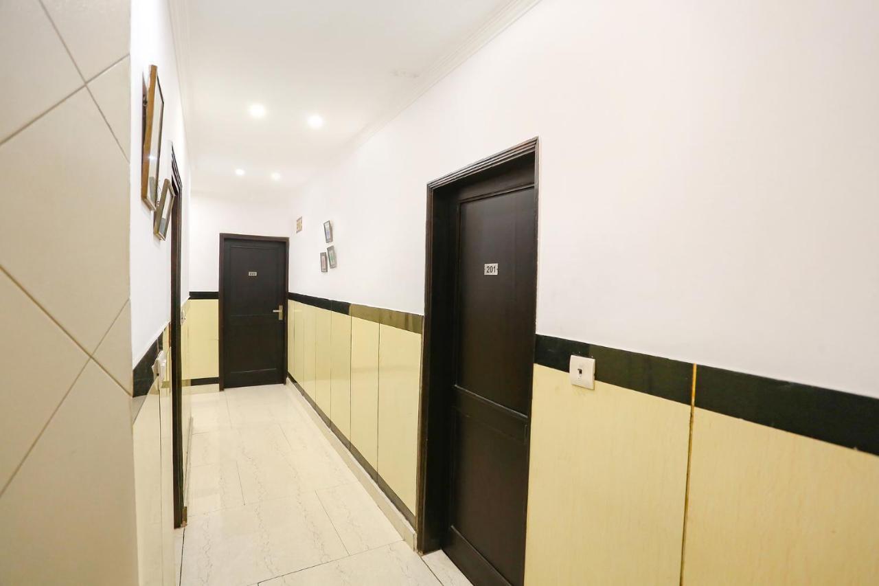 Hotel Fabexpress Lloyd House à New Delhi Extérieur photo