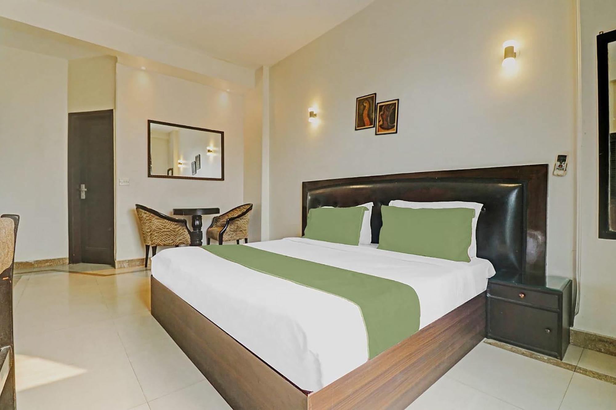 Hotel Fabexpress Lloyd House à New Delhi Extérieur photo